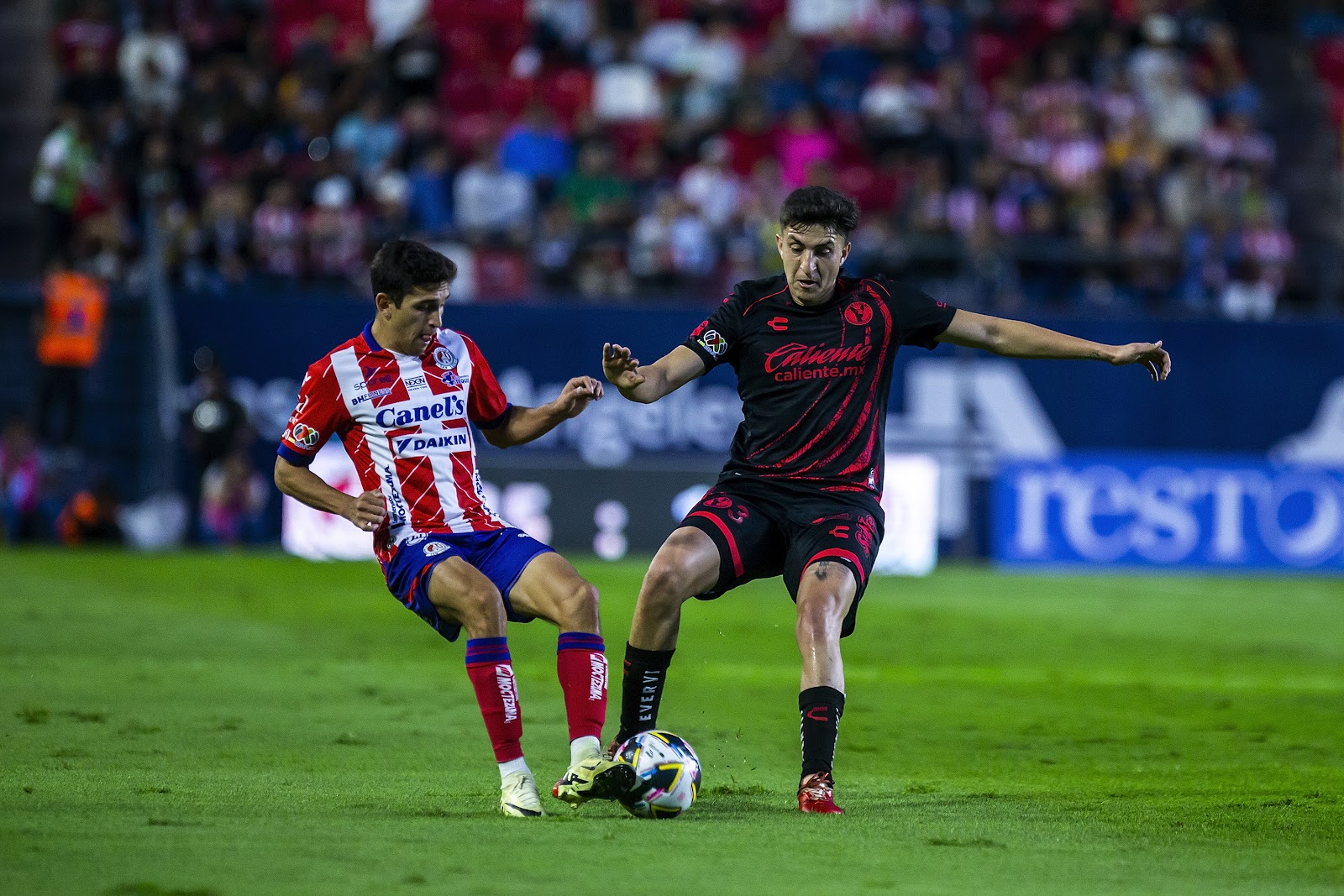 Atlético de San Luis y Xolos igualan