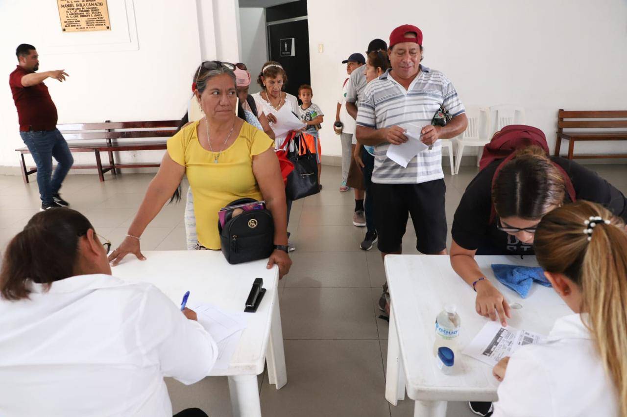 Otorgará Sistema DIF Mazatlán abanicos de pedestal a poco más de 300 familias de escasos recursos.