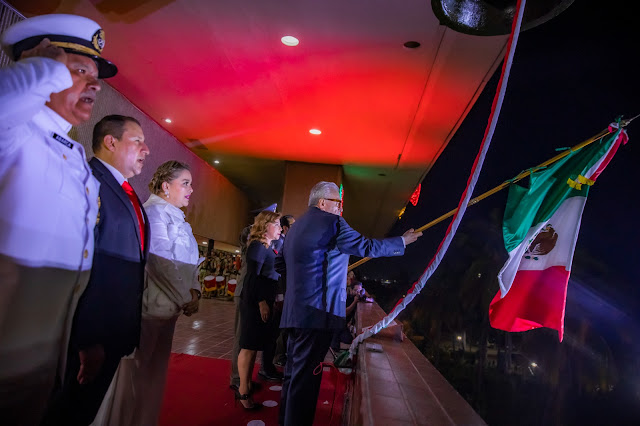 Rocha conmemora el 214 aniversario de la Independencia de México