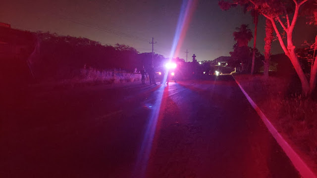 Localizan dos hombres asesinados junto a la carretera en Culiacán