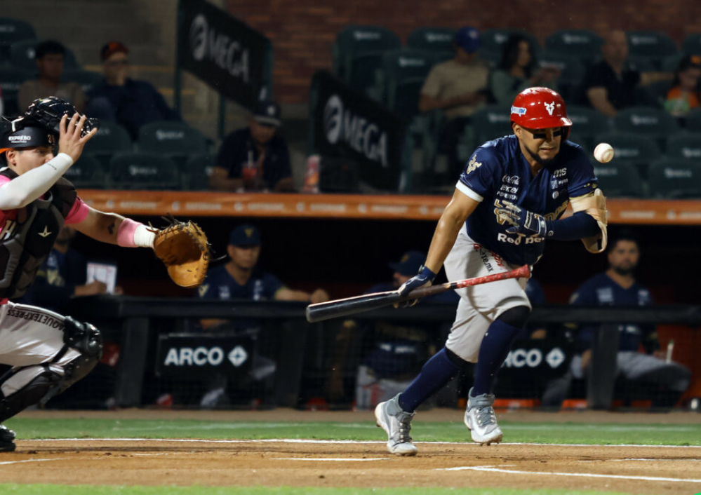 Venados de Mazatlán tiene bravía reacción en la novena entrada, en inicio de serie en Hermosillo. 