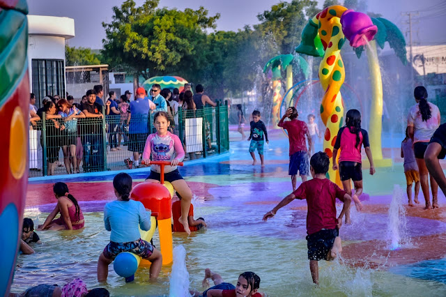 Alcalde inaugura rehabilitación del Oasis Interactivo en el Parque Lineal.