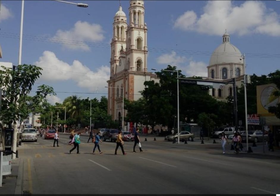 La SSPyTM informa cierre de la Av. Álvaro Obregón, derivado de evento con causa, realizado por la sociedad civil.