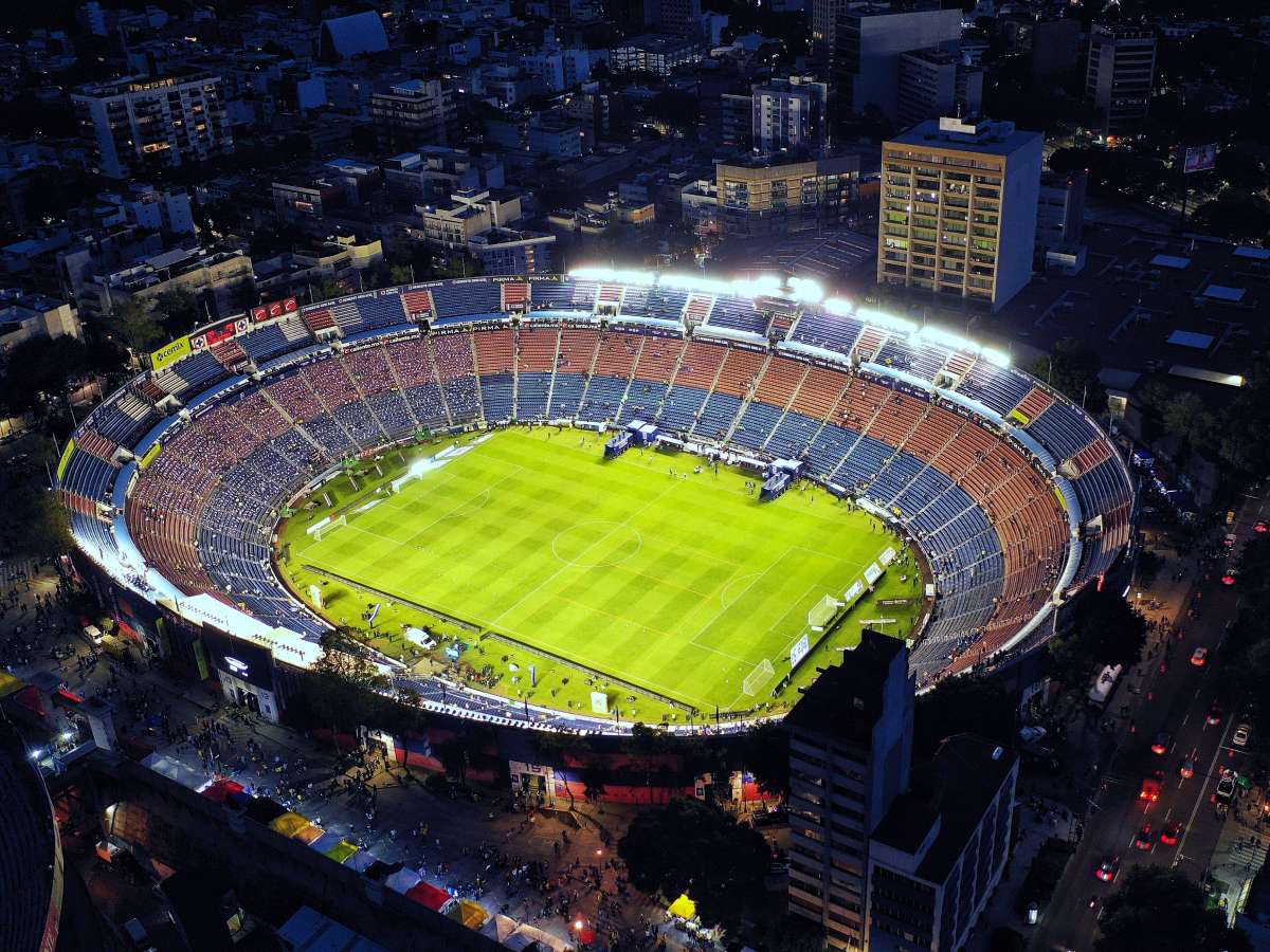 Estadio Ciudad de los Deportes y Plaza de Toros son clausurados