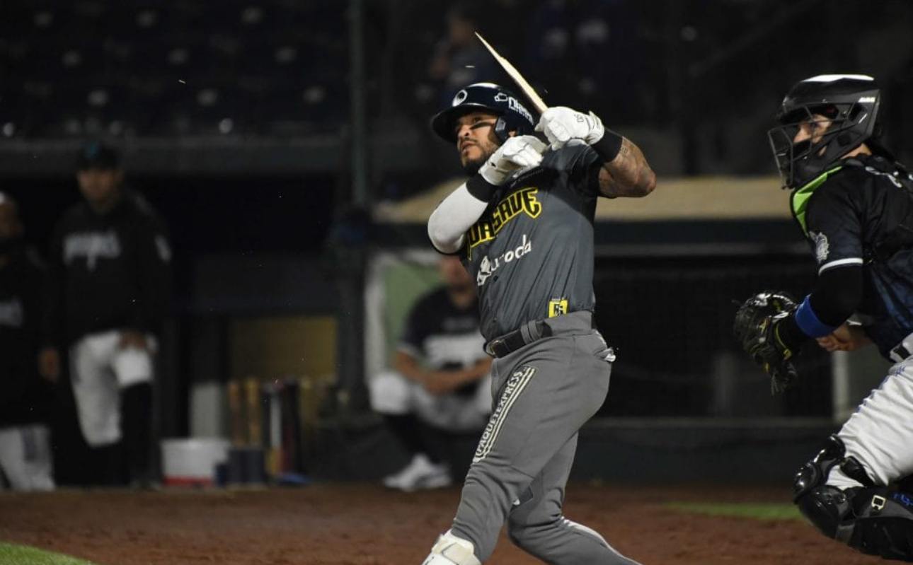 Algodoneros emparejan la serie con el hit 500 de Jorge Flores .