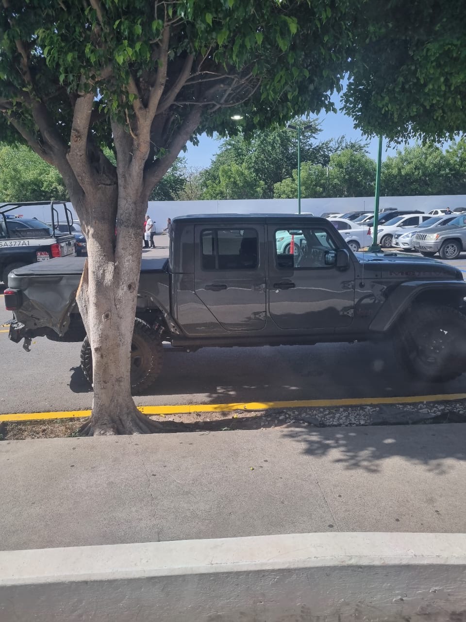 Detienen al jefe de la unidad investigadora de homicidios , Guardia Nacional lo somete.