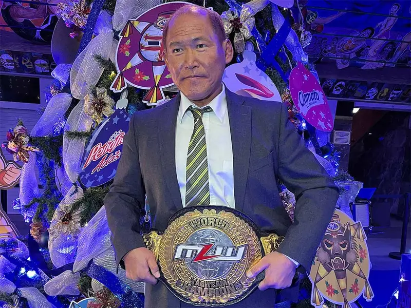 Okumura es campeón de parejas de MLW