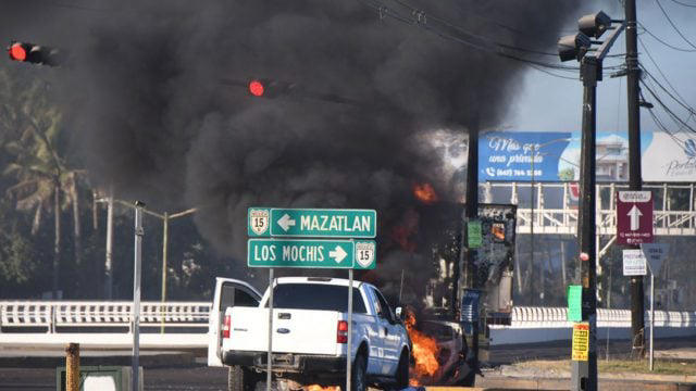 Los empresarios están preocupados y otros huyen por miedo a la violencia en Sinaloa